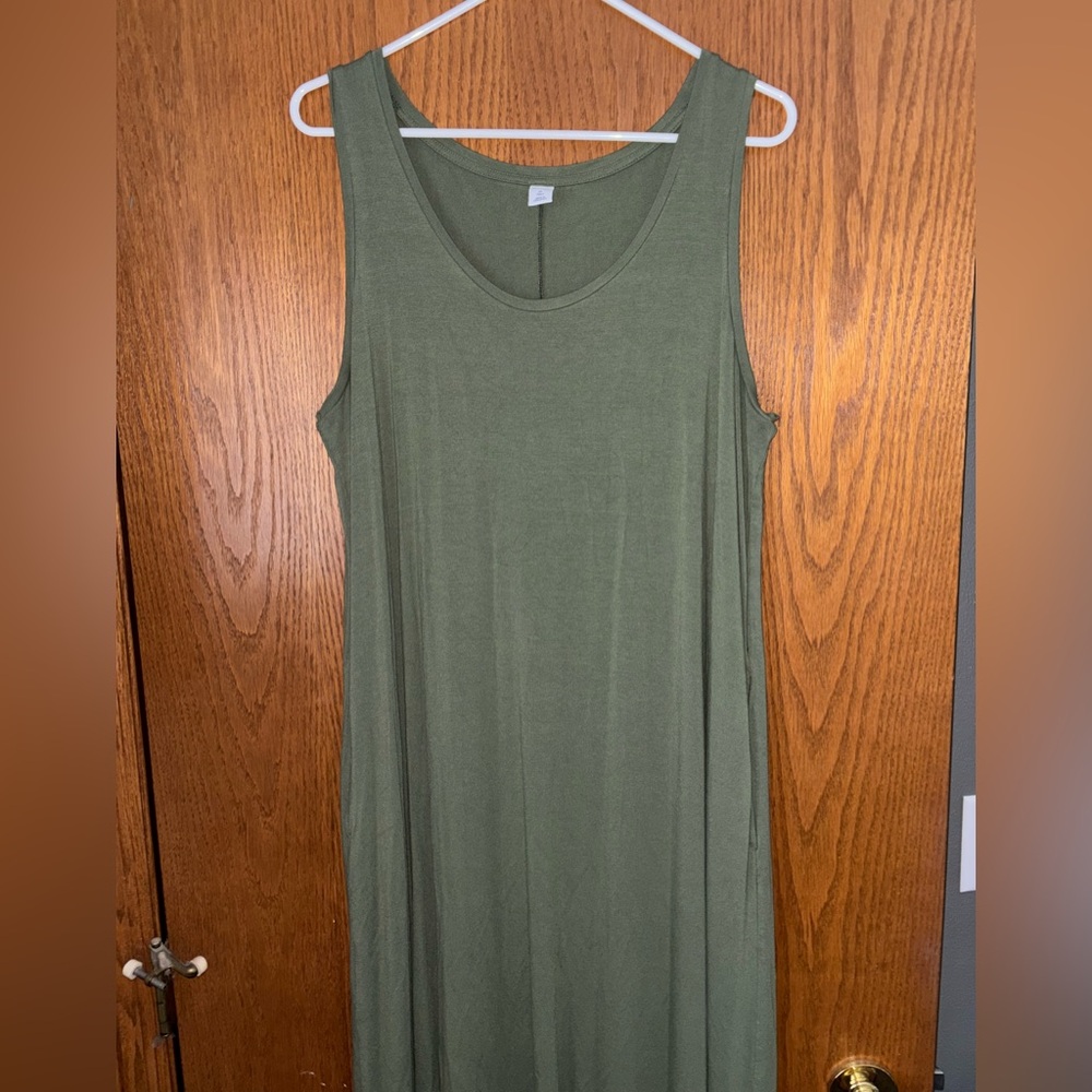 Old navy military green maxi dress, size xl tall